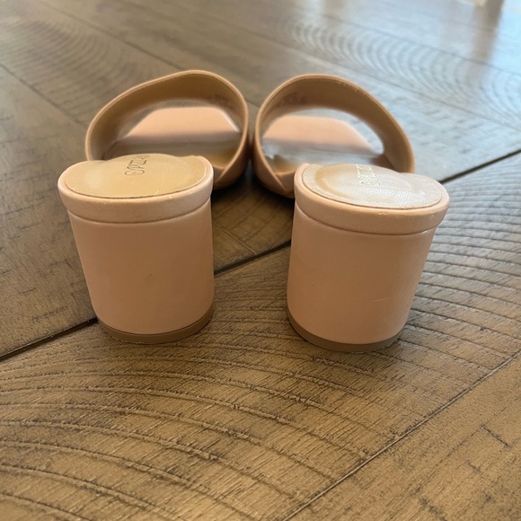 Pizz Annu Heels - Picture 4 of 7